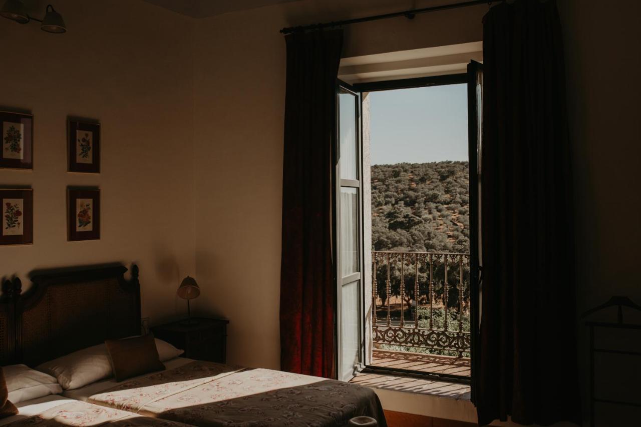 Hotel Posada De Valdezufre Aracena Luaran gambar